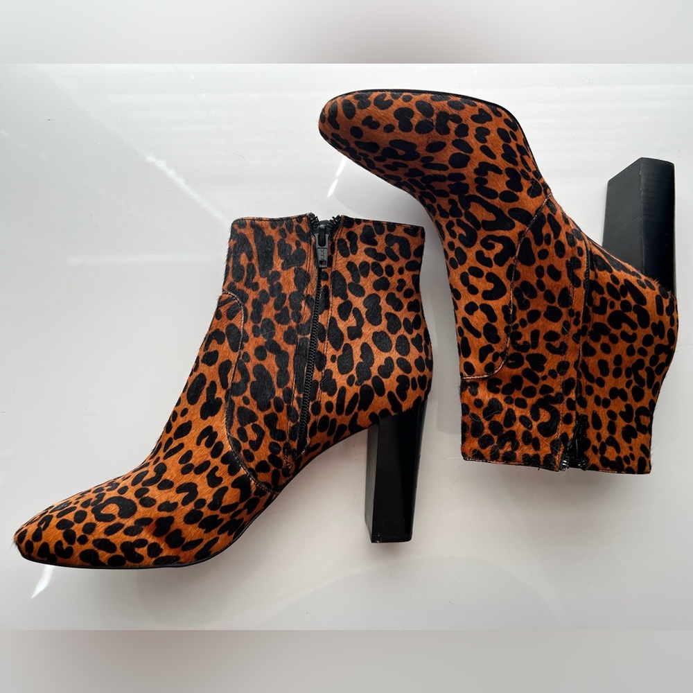 NWOB Banana Republic Calf Hair Leopard Booties SZ 9.5